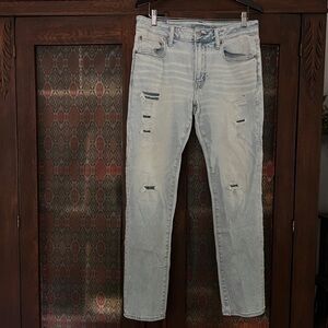 AE Light wash patched jeans 34x32